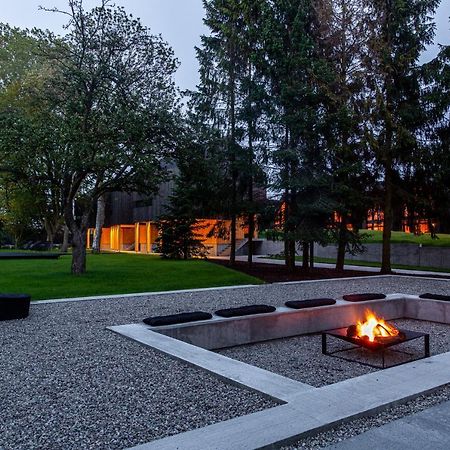 Camppinus Park Villa Jezierzany Exterior photo