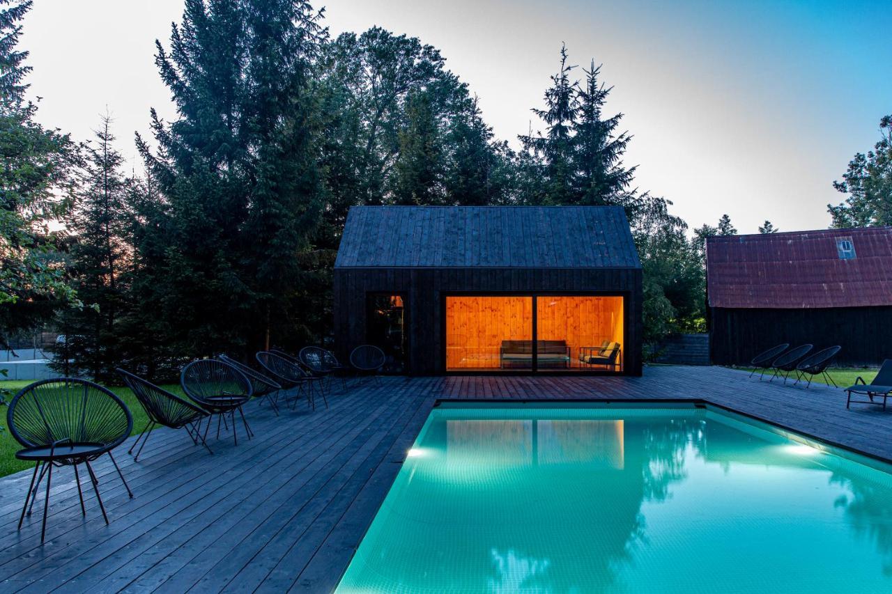 Camppinus Park Villa Jezierzany Exterior photo
